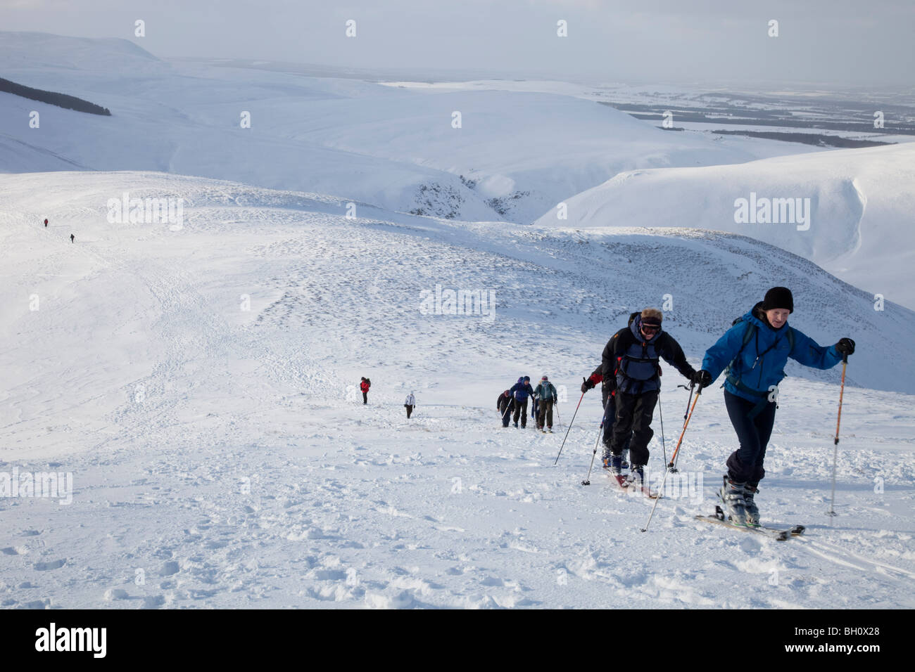 Sci alpinismo partito sulla Pentland Hills nei pressi di Edimburgo, Scozia Foto Stock