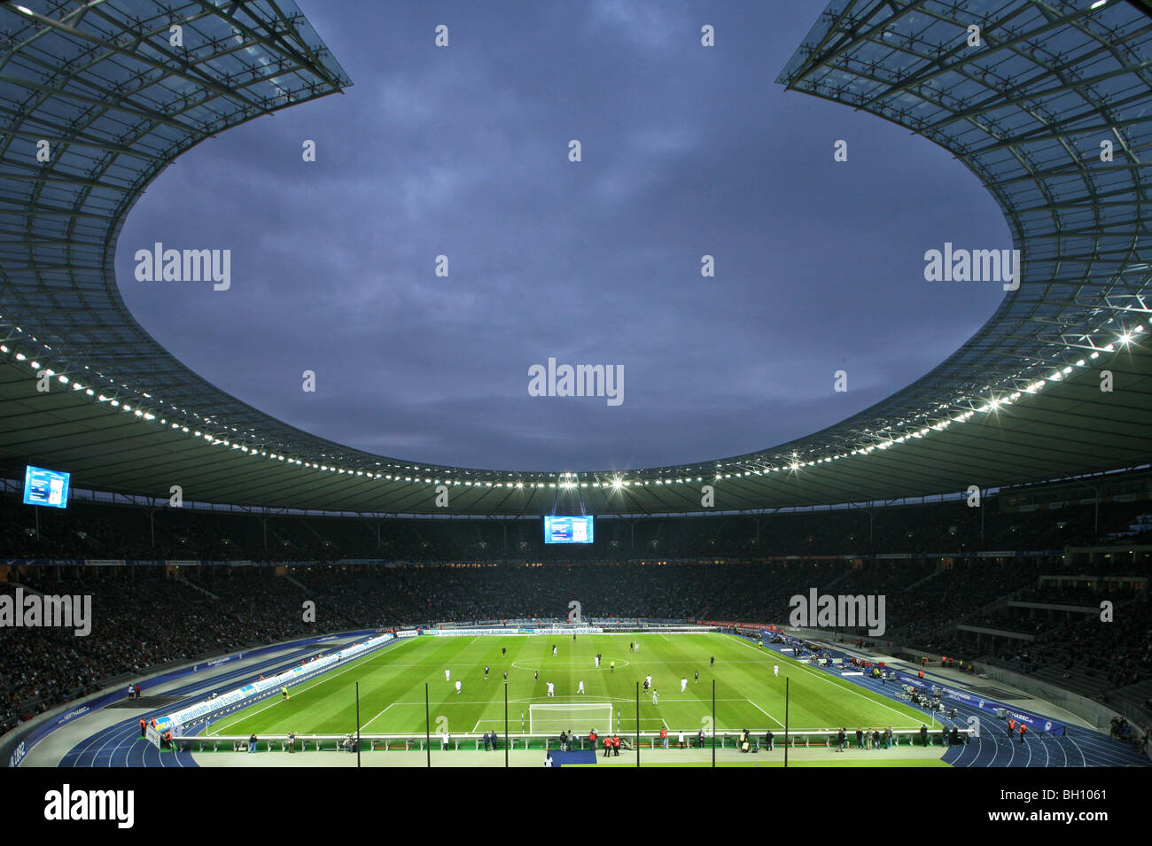 Bundesliga tedesca gioco allo stadio Olympia, Berlino, Germania, Europa Foto Stock