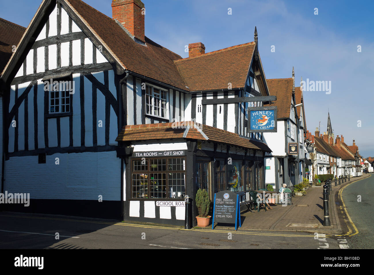 Gelateria sulla high street a Henley in Arden village warwickshire England Regno Unito Foto Stock