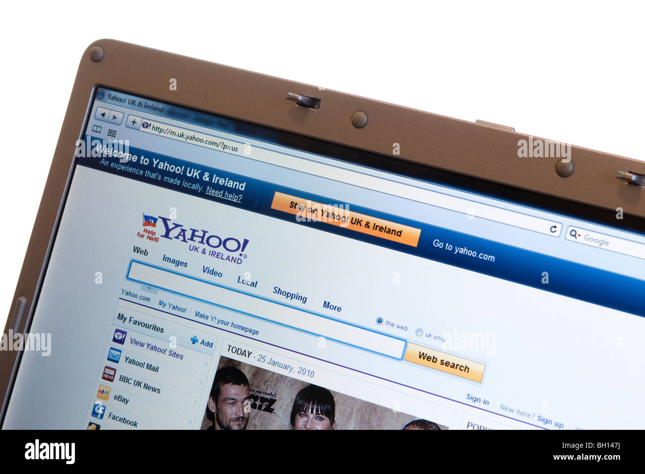 Yahoo motore di ricerca del sito web su laptop moderno Foto Stock