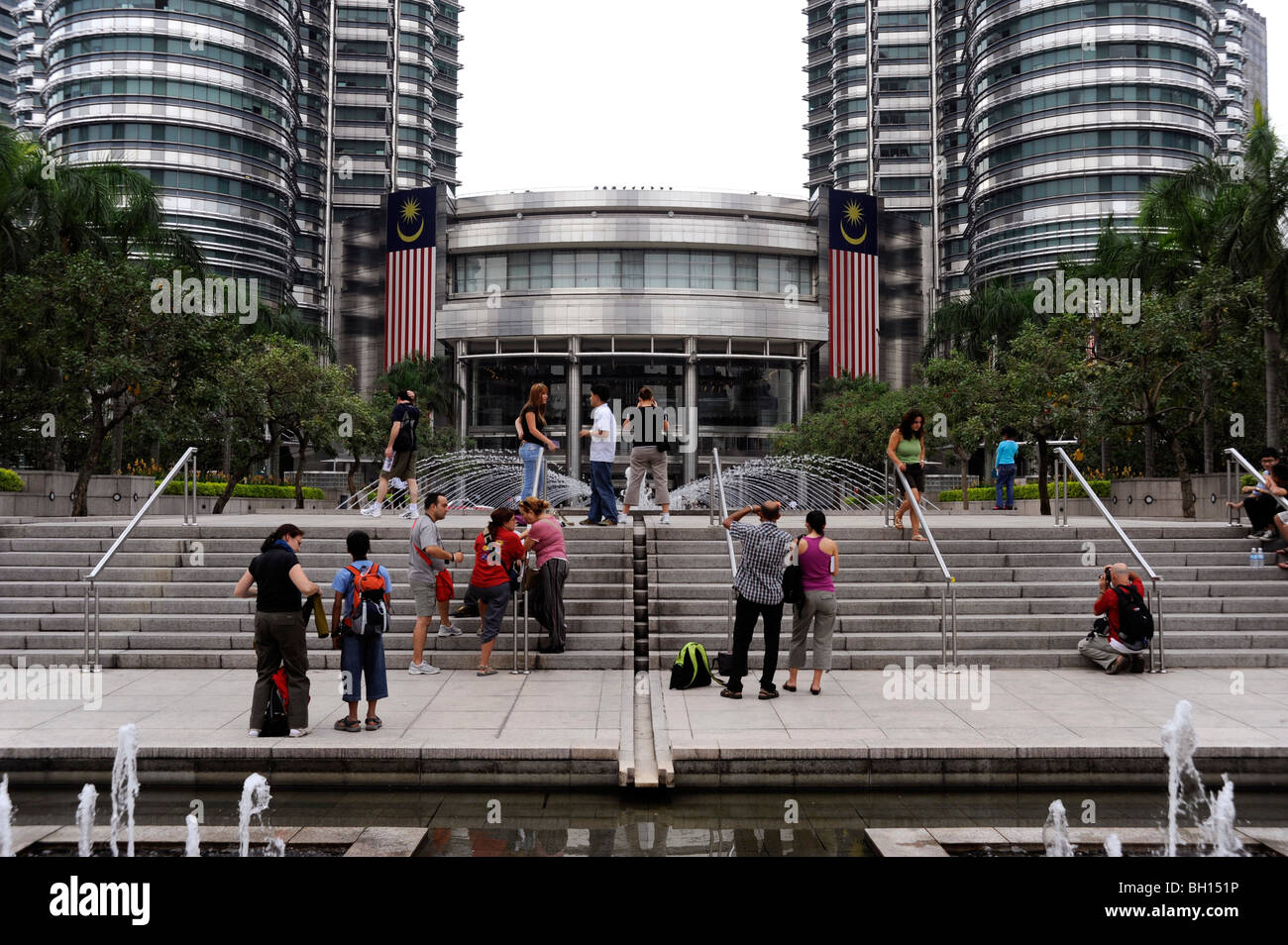 Ingresso della Petronas Twin Towers,Kuala Lumpur, Malesia, Indonesia,Asia Foto Stock