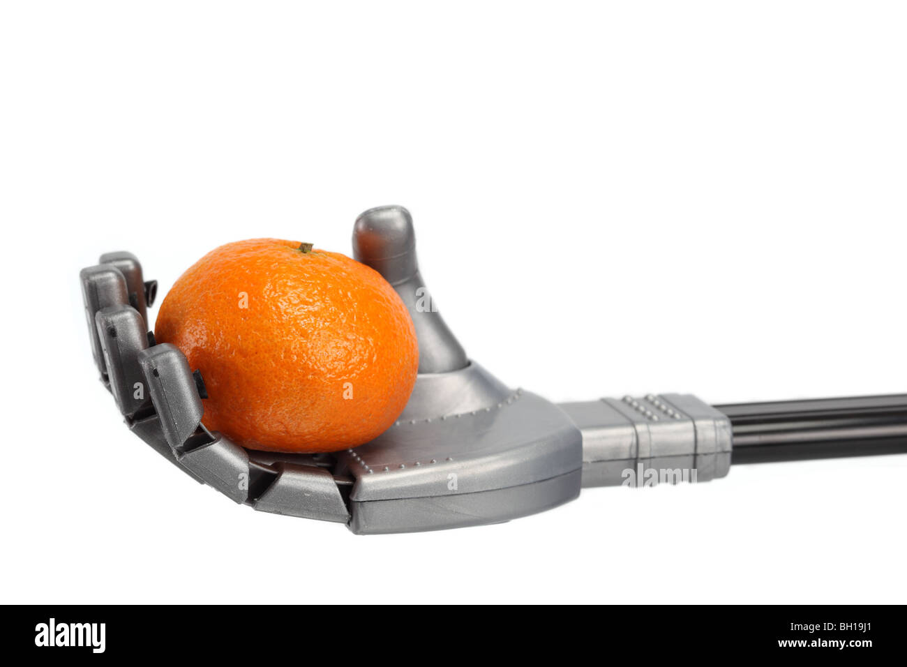 Mandarin Robot grab cibo mano le dita del braccio tenere il dito tenendo delicato con cura attenta industriale la tecnologia della macchina Foto Stock