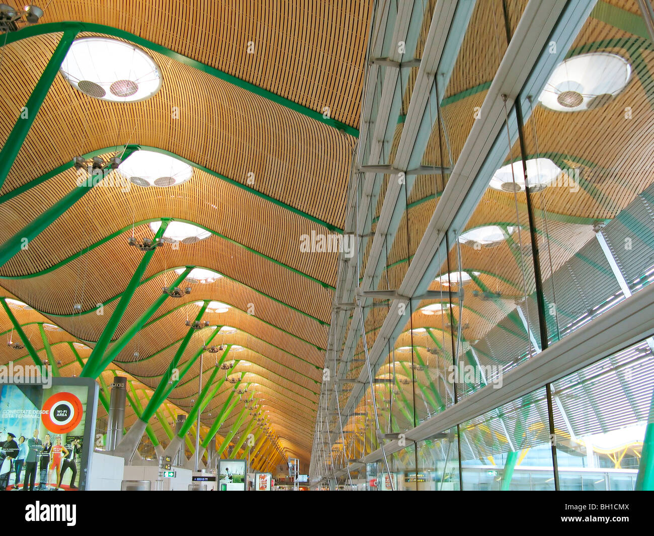 Dall'aeroporto Barajas di Madrid Spagna partenza 4 terminali Foto Stock