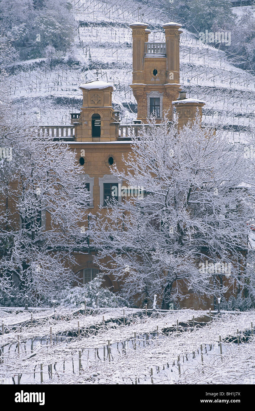 Cantina e il paesaggio in inverno, Bolzano, Alto Adige, Italia Foto Stock