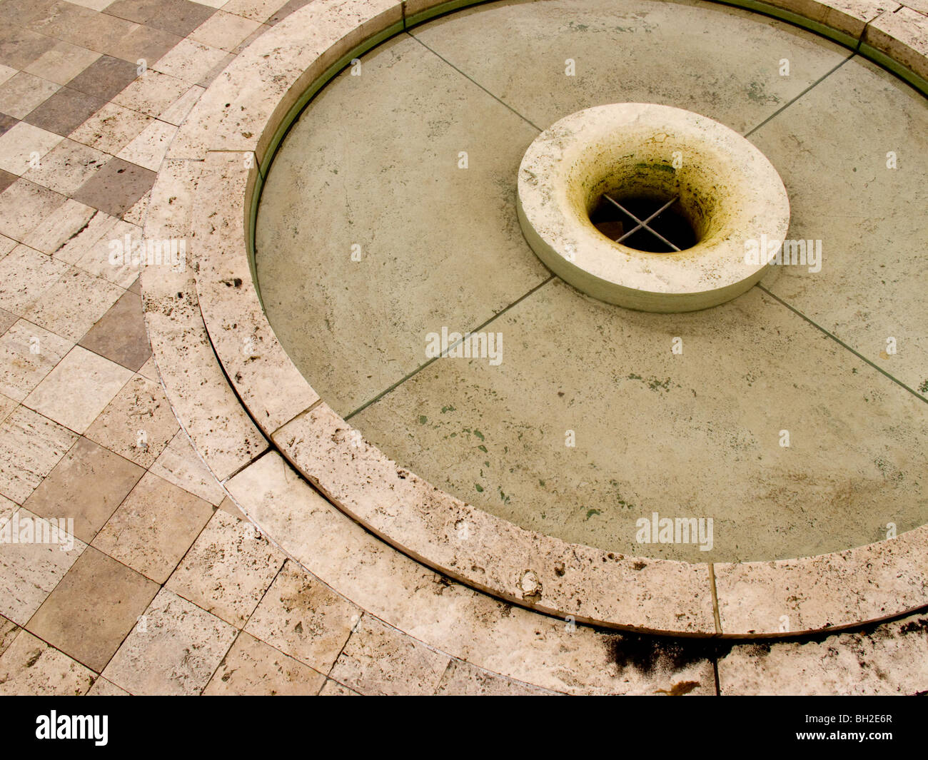 Funzione di acqua sui motivi di Getty Center di Los Angeles, California, USA. Foto Stock