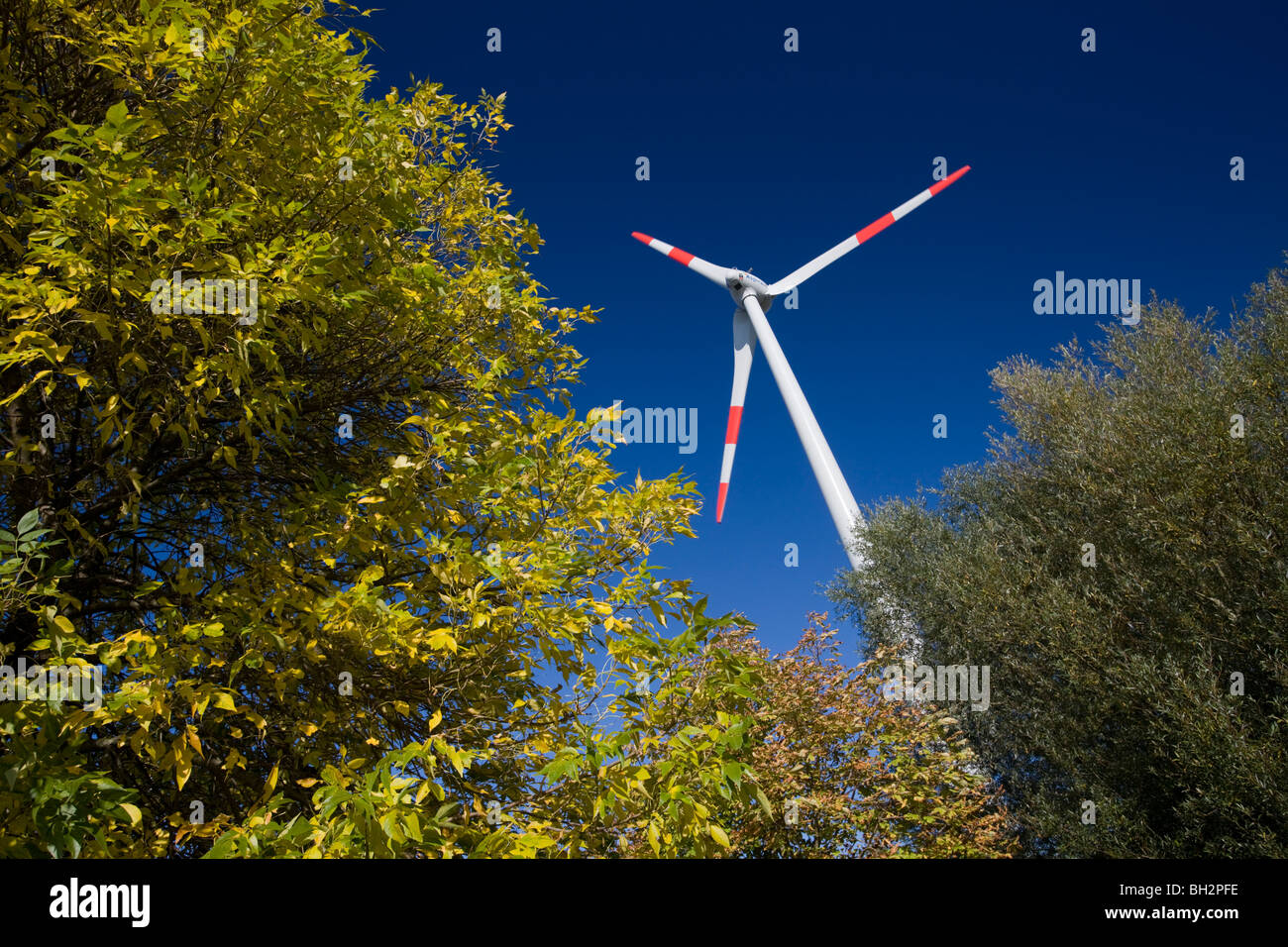 Aspiravi turbina eolica vicino a Kortrijk, Belgio Foto Stock