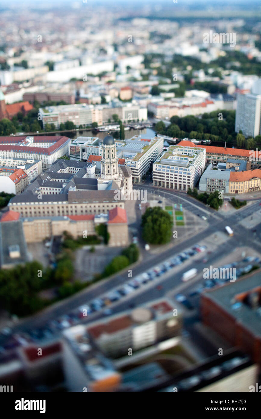 Vista aerea dalla torre della televisione di Judenstrasse e l'Altes Stadthaus (messa a fuoco), Berlino, Germania. Foto Stock