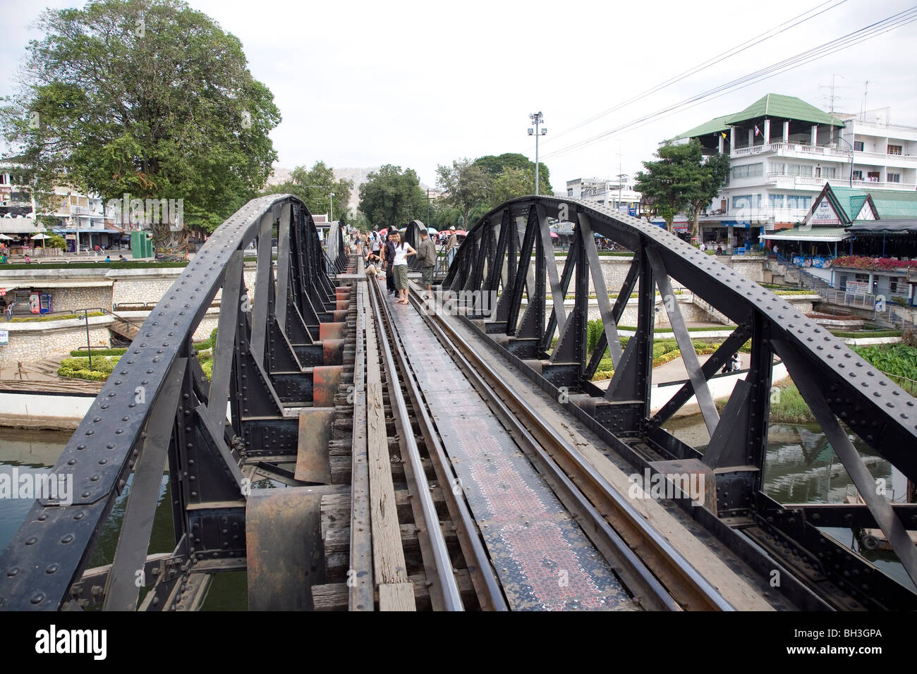 Ponte sul Fiume Kwai, Khwae Yai River in Kanchanaburi, Thailandia Foto Stock