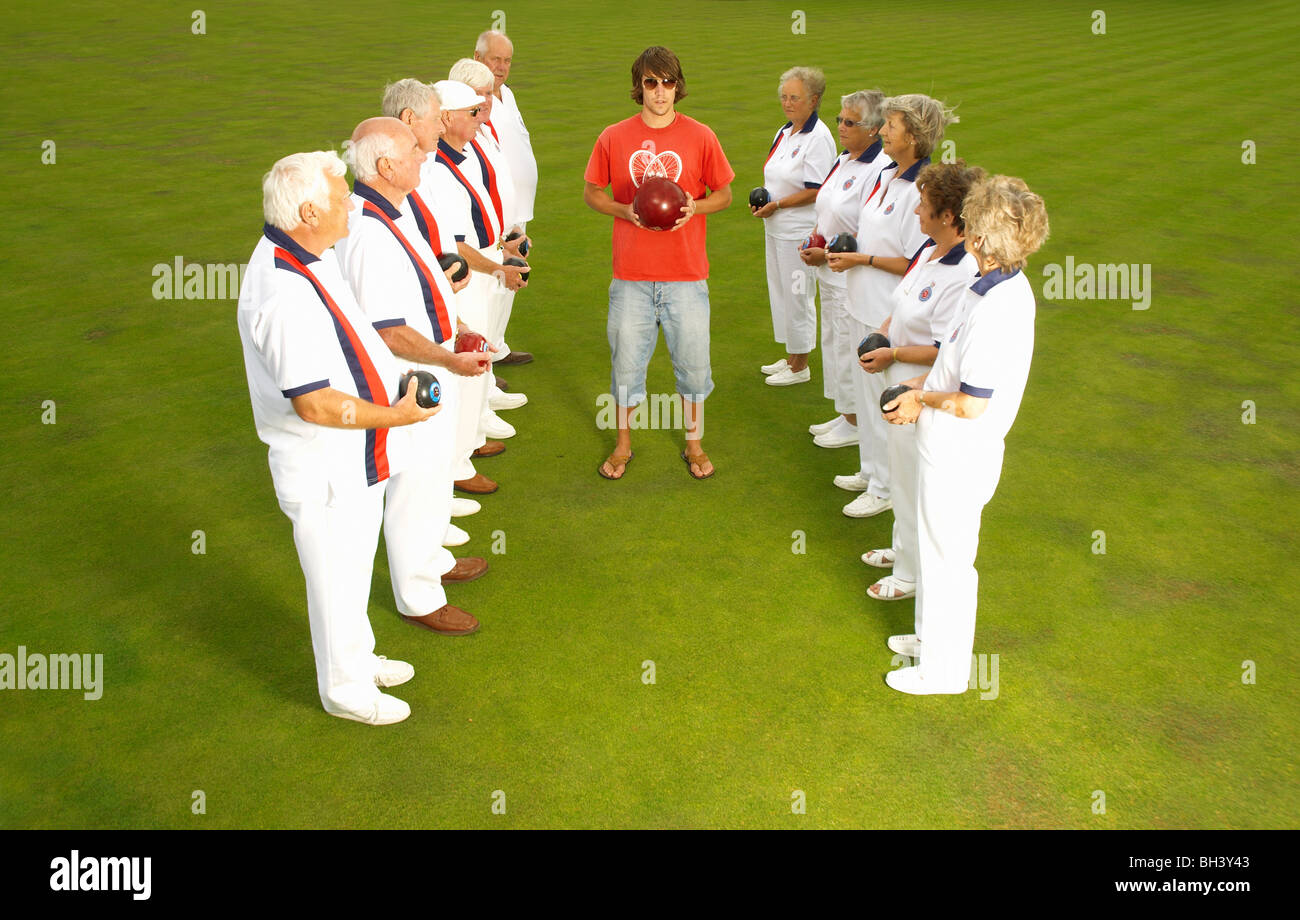 I giocatori di bocce e dieci pin bowler Foto Stock