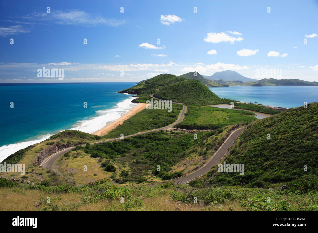Seascape e spiaggia, St Kitts, West Indies, dei Caraibi Foto Stock