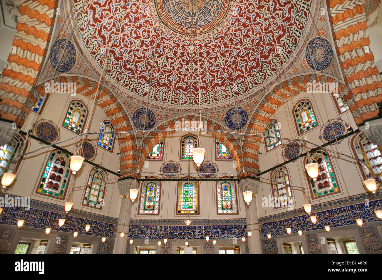 Turbeh del sultano Slim 2a e dei suoi familiari in Hagia Sophia Chiesa Istanbul Turchia Foto Stock