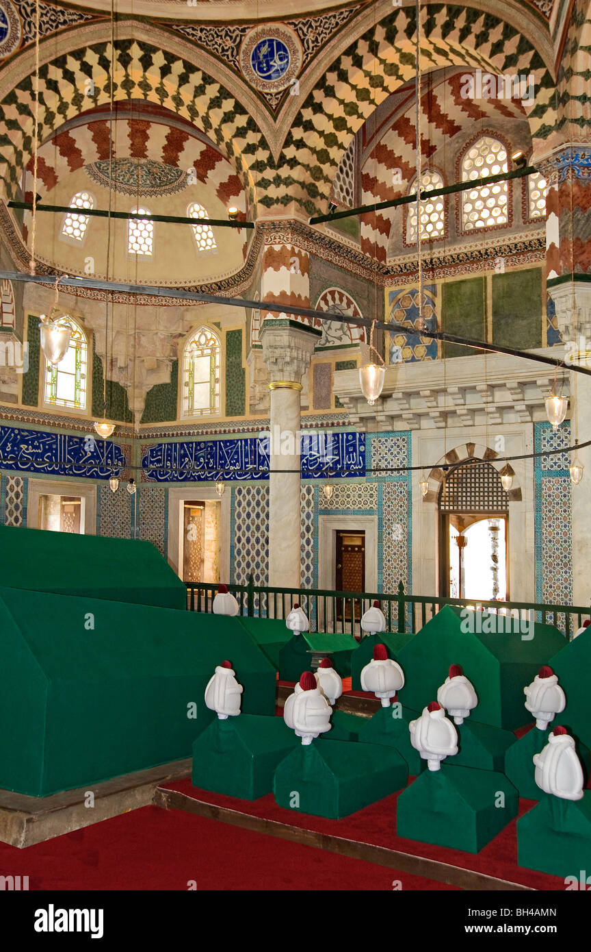 Turbeh del Sultano Murat la terza e la sua famiglia in Hagia Sophia Chiesa Istanbul Turchia Foto Stock