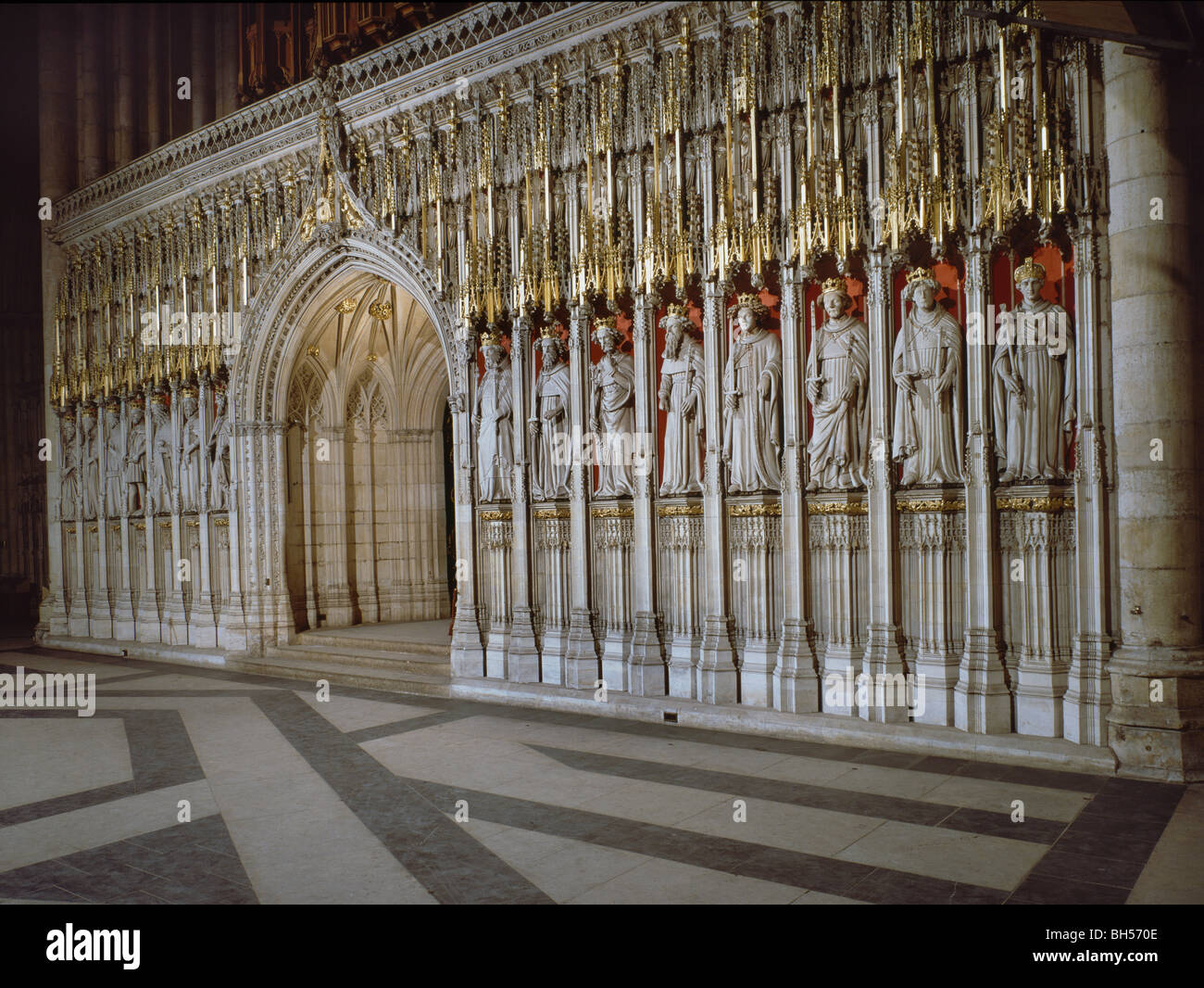 York Minster: il coro schermata che mostra il Re dell'Inghilterra. Foto Stock