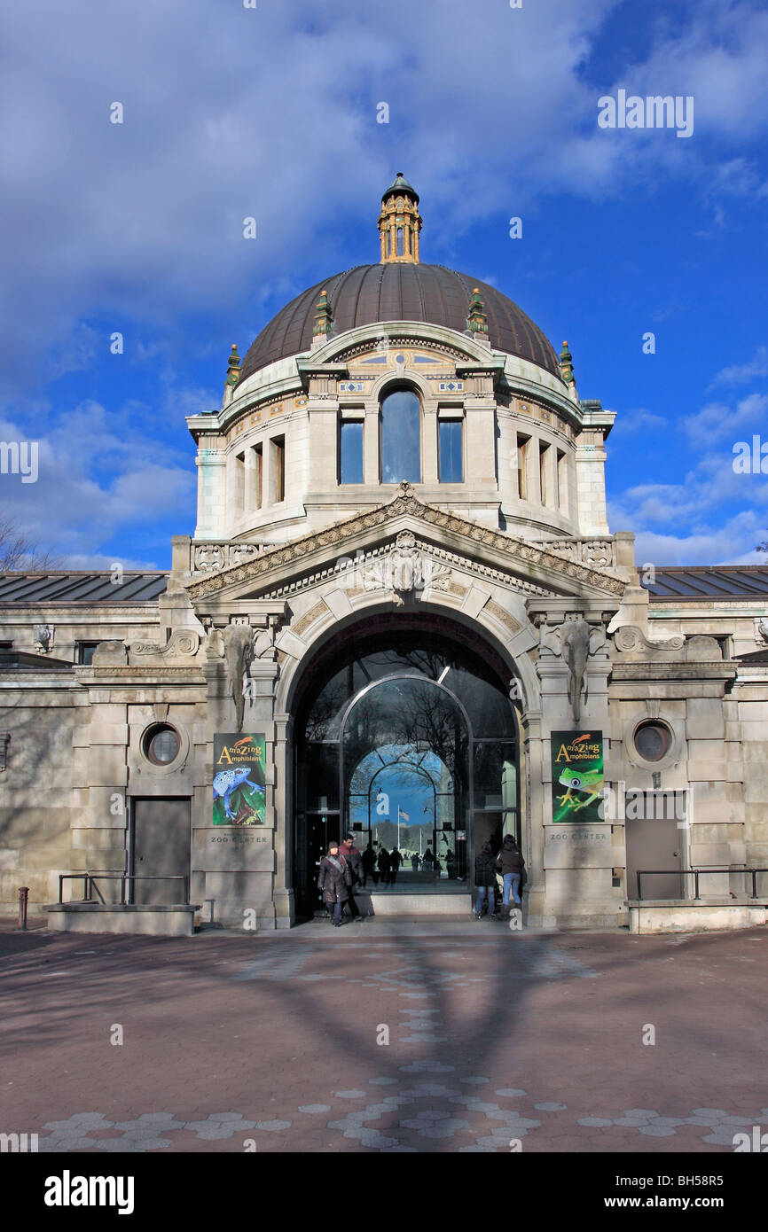 Lo Zoo Center Building, Bronx Zoo di New York City Foto Stock