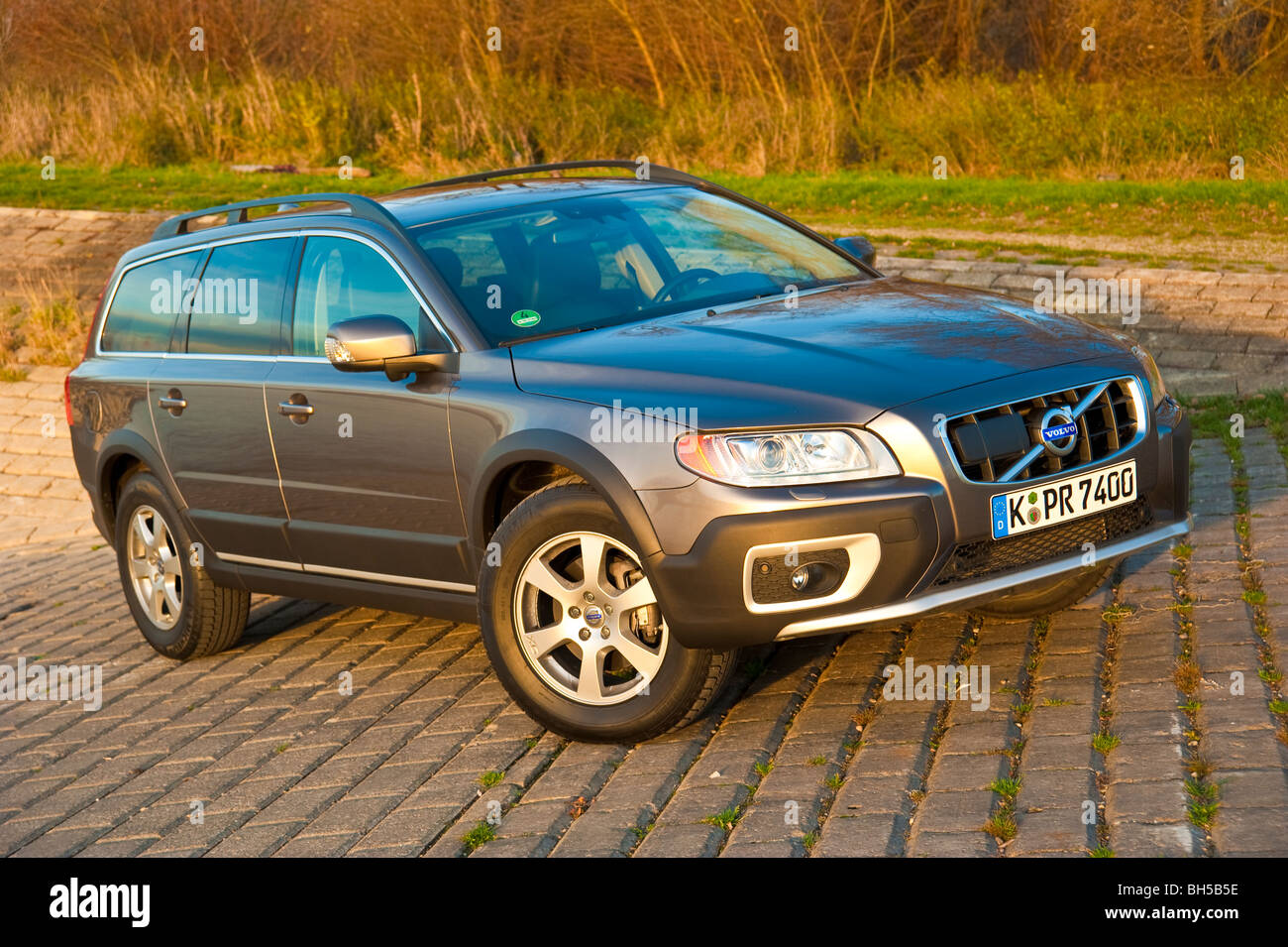 Volvo station wagon immagini e fotografie stock ad alta risoluzione - Alamy