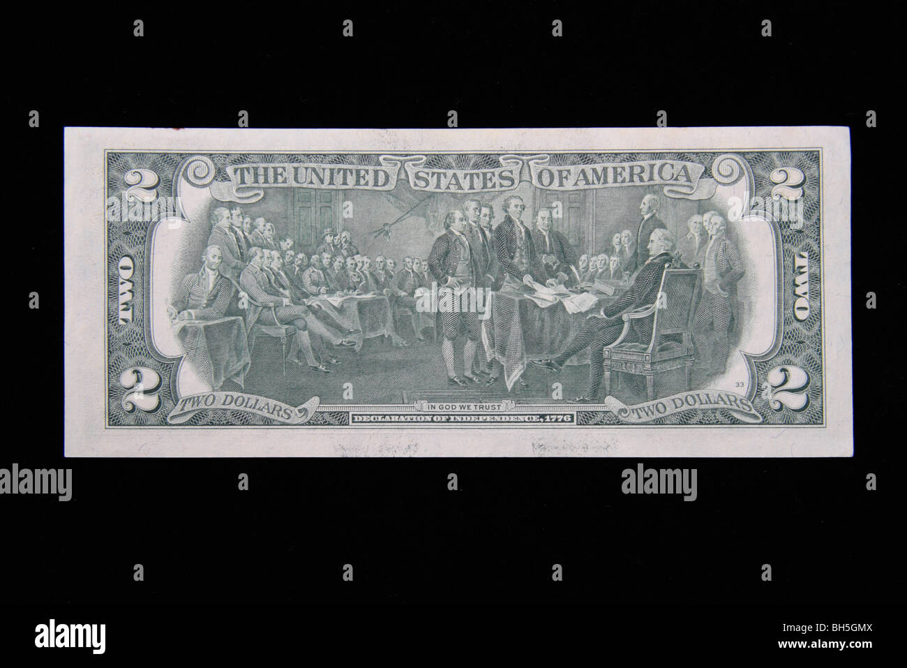 La parte posteriore di un raro due dollari ($2) Stati Uniti d'America banconota (Bill) mostra la dichiarazione di indipendenza, 1776. Foto Stock