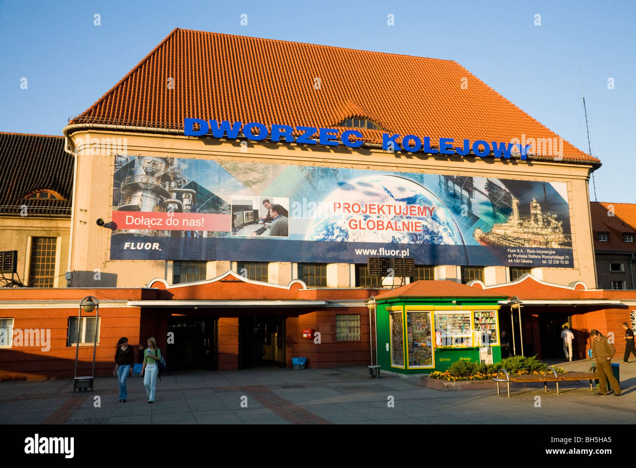 Stazione ferroviaria principale nella città polacca di Gliwice, Alta Slesia, Polonia, Foto Stock