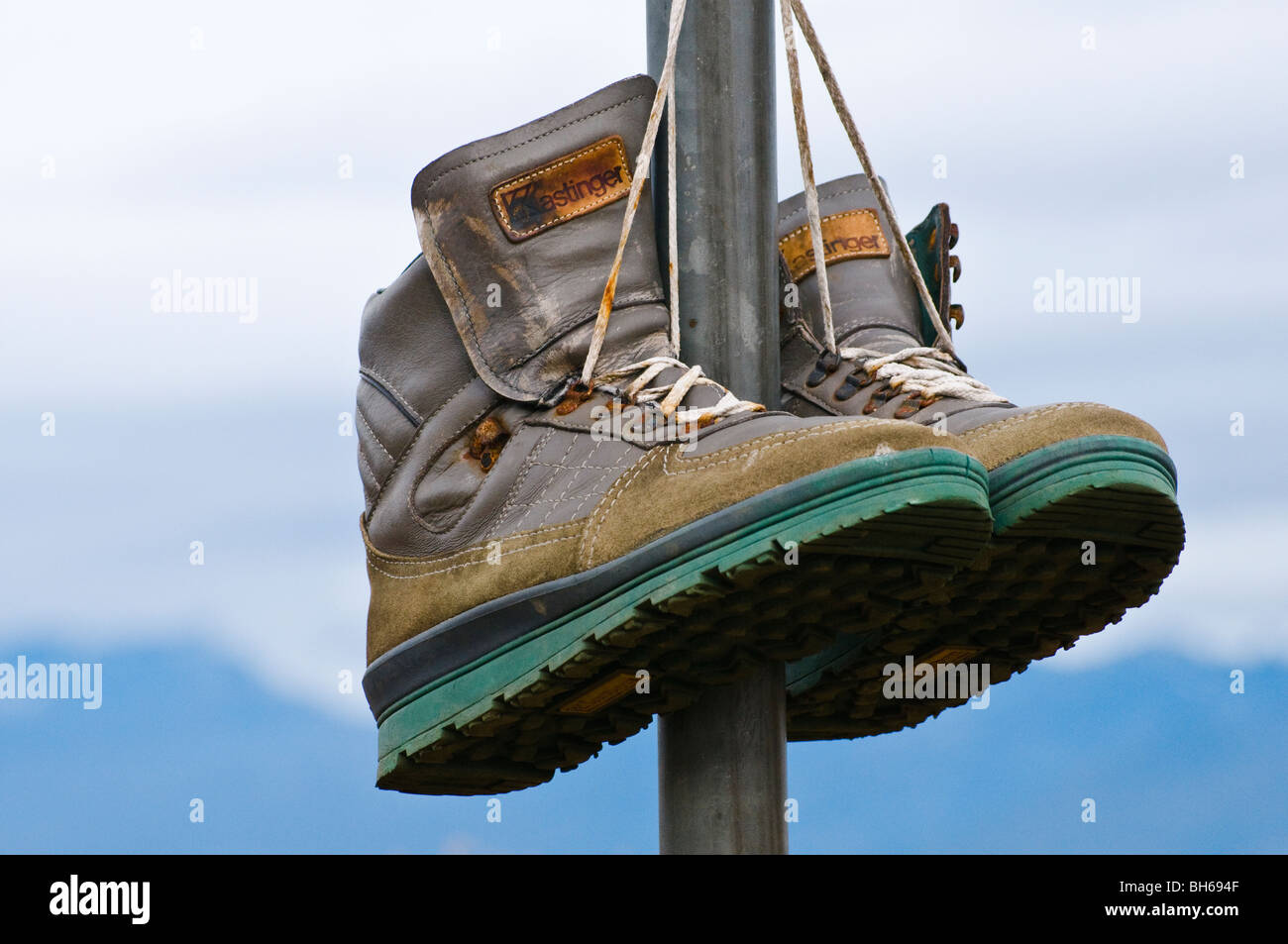 Abbandonato scarponi su Parpaner Rothorn sopra Lenzerheide, Grigioni, Svizzera Foto Stock