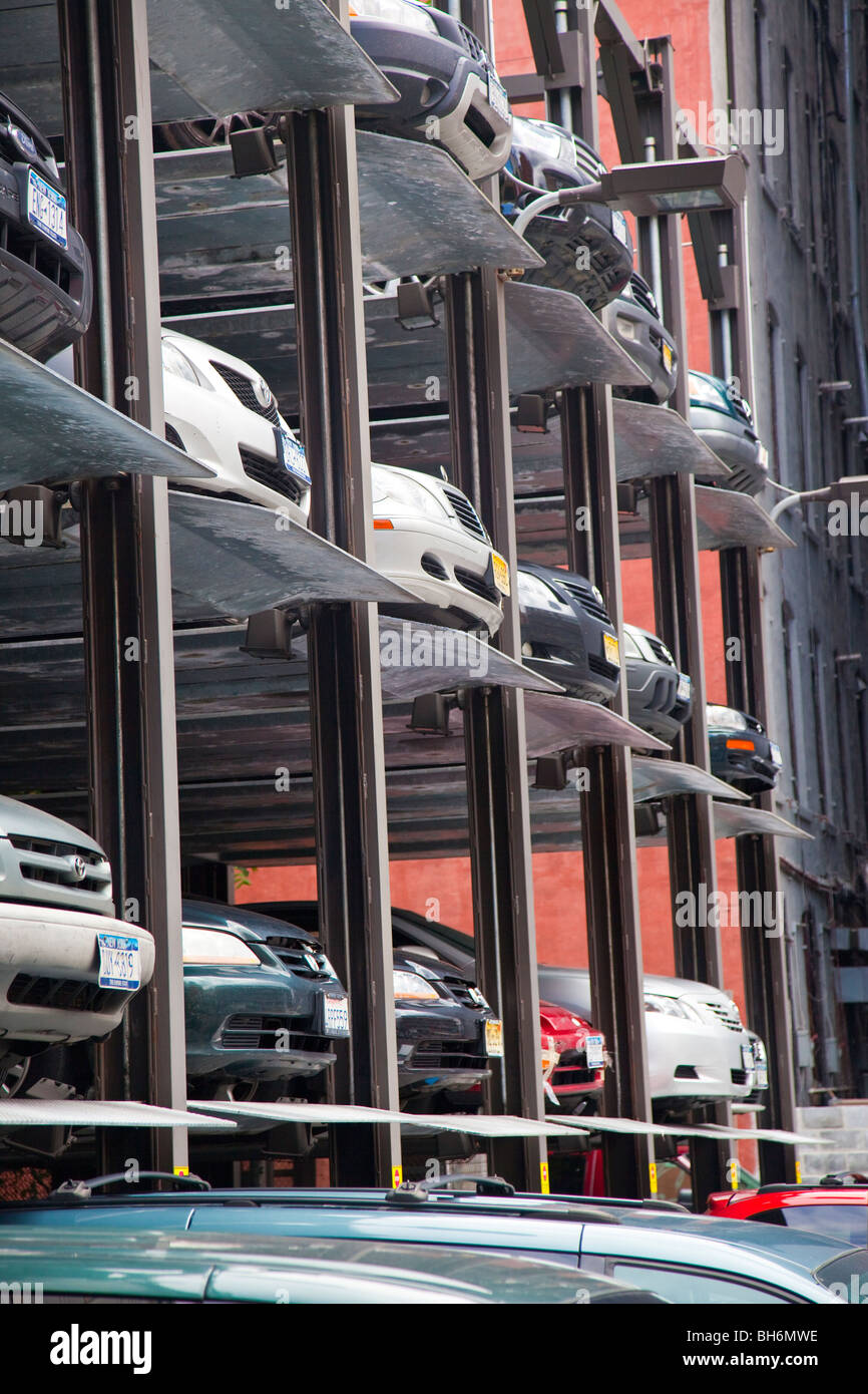 Parcheggio verticale molto in Manhattan New York Foto Stock