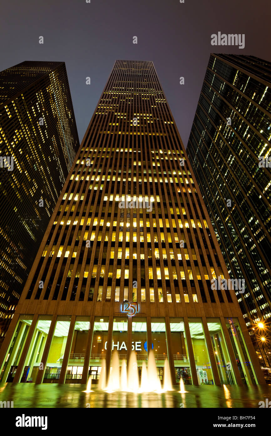 Stati Uniti d'America, New York City, Manhattan, grattacieli lungo la Sesta Avenue Foto Stock
