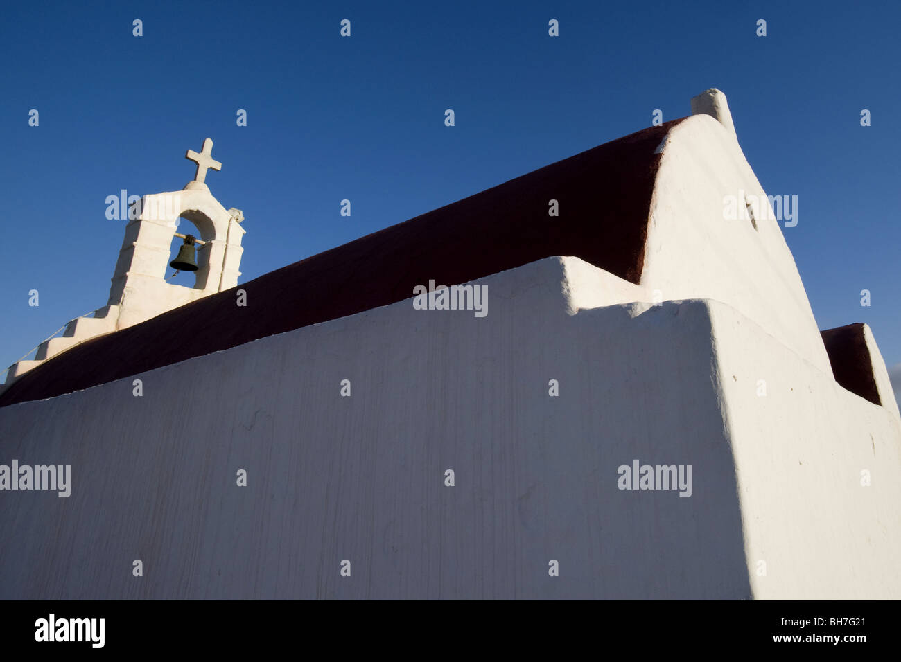 Greco bianco cappella ortodossa, Mykonos, Grecia. Foto Stock