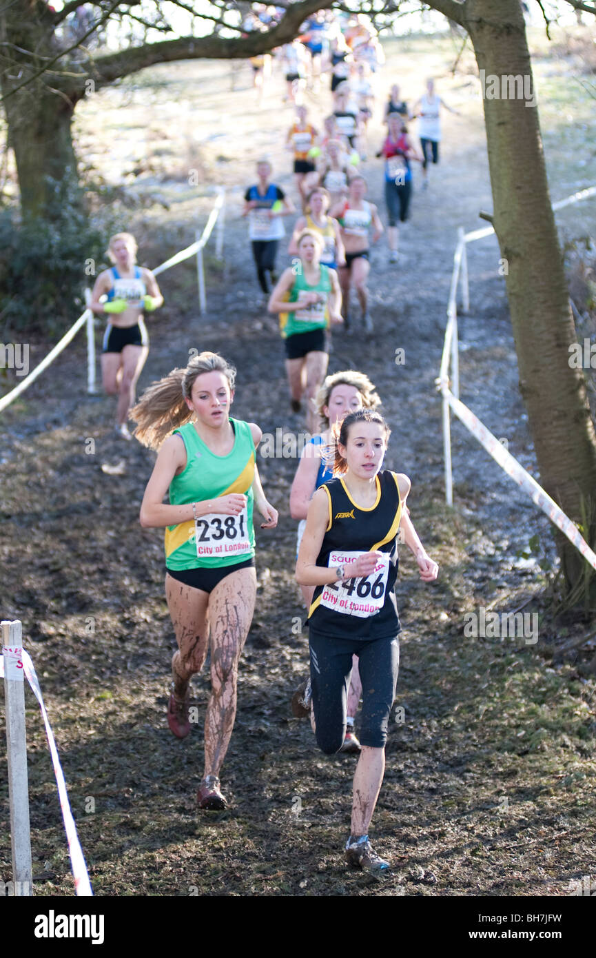 Abigail Jones 2466 Poole AC sotto 17 donne, Southern Cross Country Championships di Parliament Hill campi, Londra 2010 Foto Stock