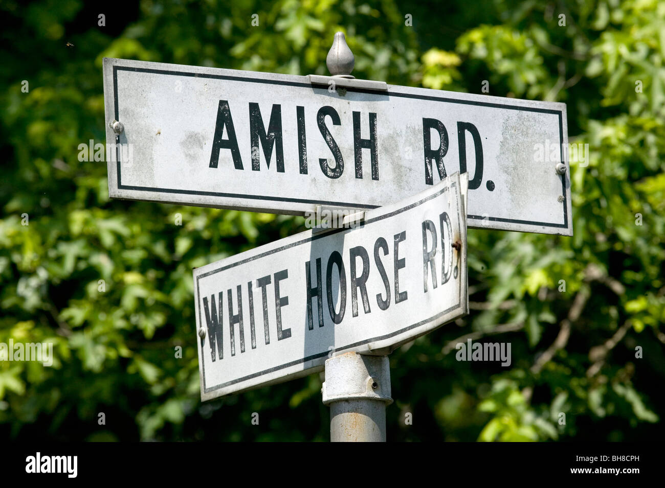 Vecchia strada segno in Lancaster County Amish Road e White Horse Road, Pennsylvania Foto Stock