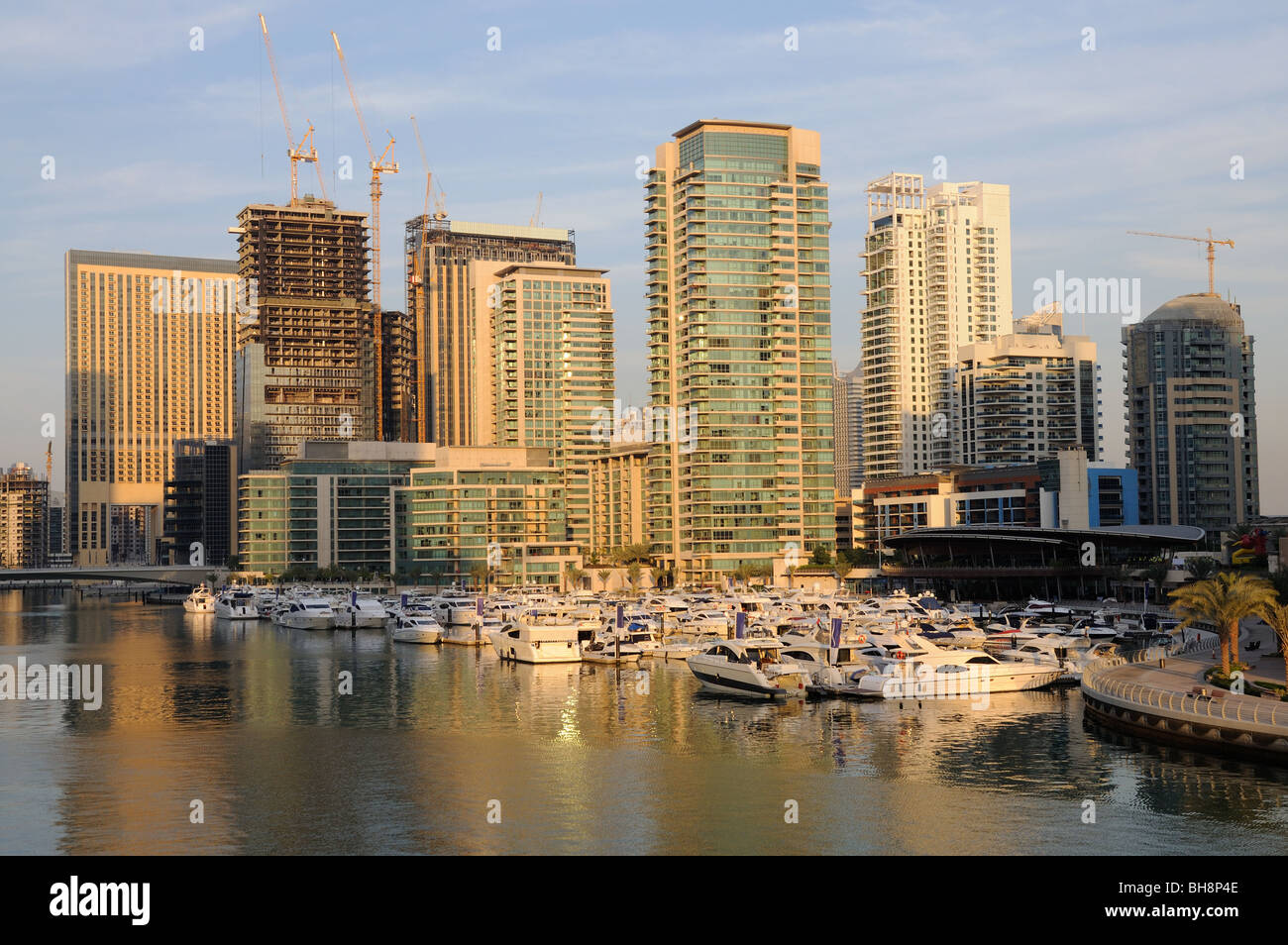 Barche a Dubai Marina, Dubai Emirati Arabi Uniti Foto Stock