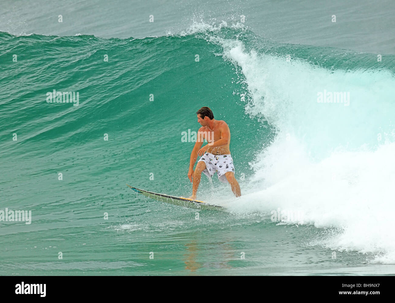 Concorso di surf surfisti Australiani in concorrenza Foto Stock