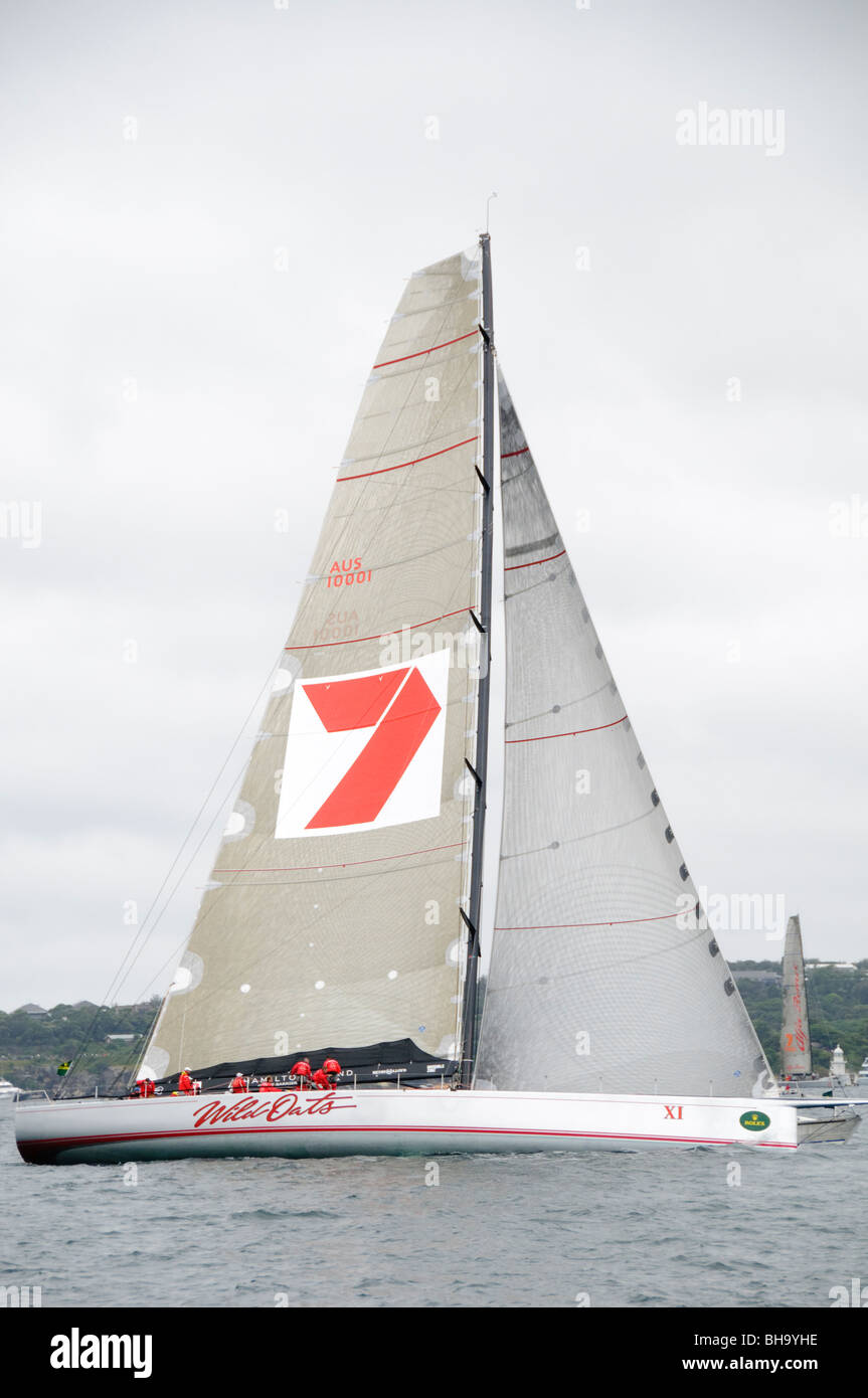 SYDNEY, Australia - Sydney, Australia - Super maxi yacht di avena selvatica XI all'inizio del 2009 la Rolex Sydney Harbour Yacht Race nel porto di Sydney. Avena selvatica è stata skipper di Mark Richards e è stata 2in linea generale gli onori. Foto Stock