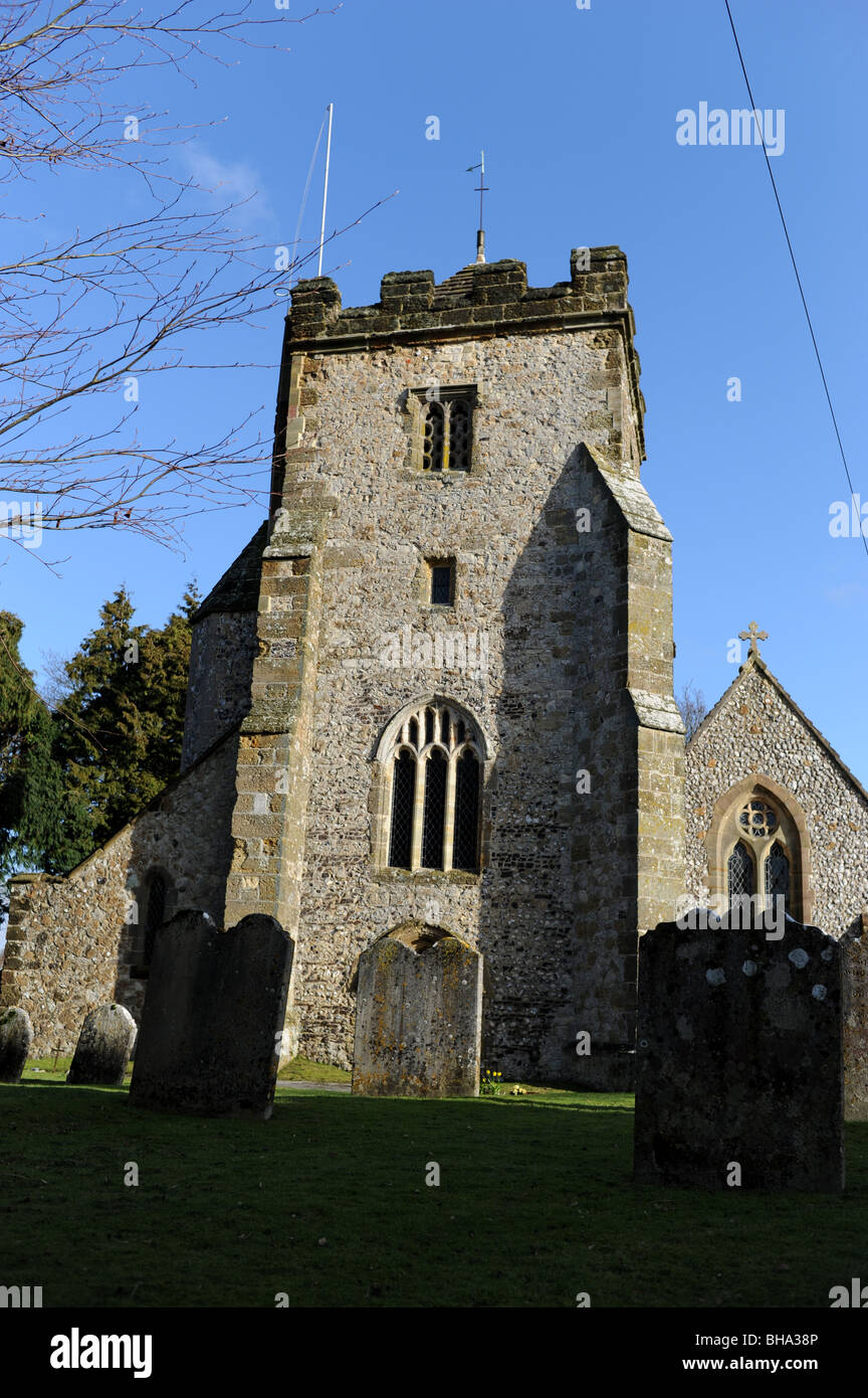 Santa Maria la Chiesa Parrocchiale nel West Sussex village di Washington NEL REGNO UNITO dove vi è stata una chiesa a partire dal 1174 Foto Stock