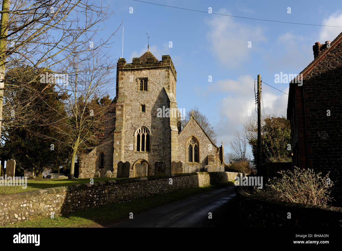 Santa Maria la Chiesa Parrocchiale nel West Sussex village di Washington NEL REGNO UNITO dove vi è stata una chiesa a partire dal 1174 Foto Stock