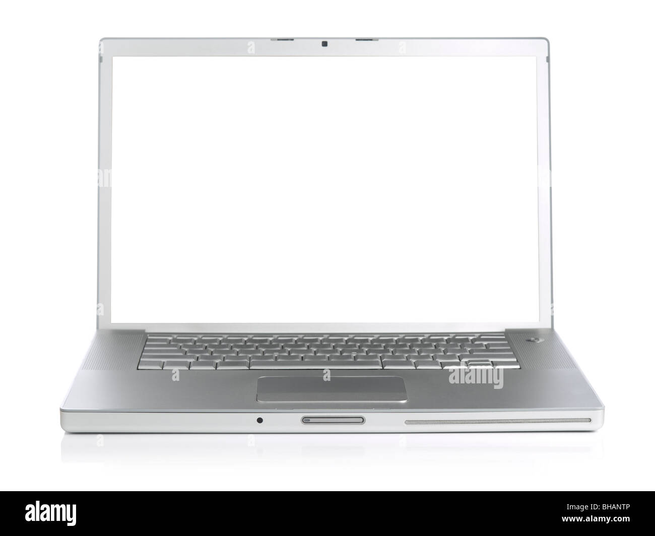 Ampio schermo argento computer laptop su uno sfondo bianco. Foto Stock