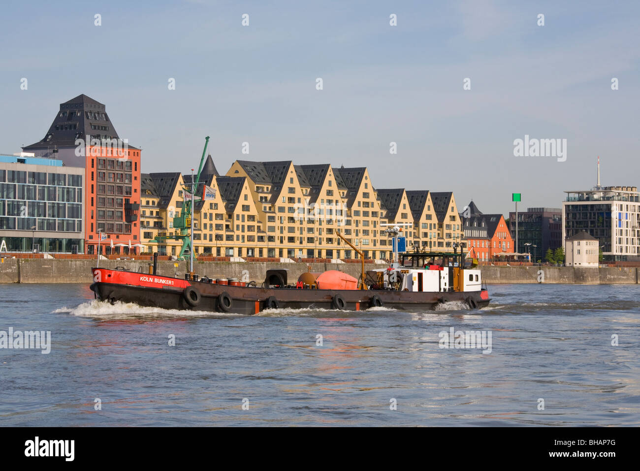 RHEINAUHAFEN, RHEINAU DOCS, RHEINAUHALBINSEL, RENO, Colonia, RENANIA DEL NORD-VESTFALIA, Germania Foto Stock