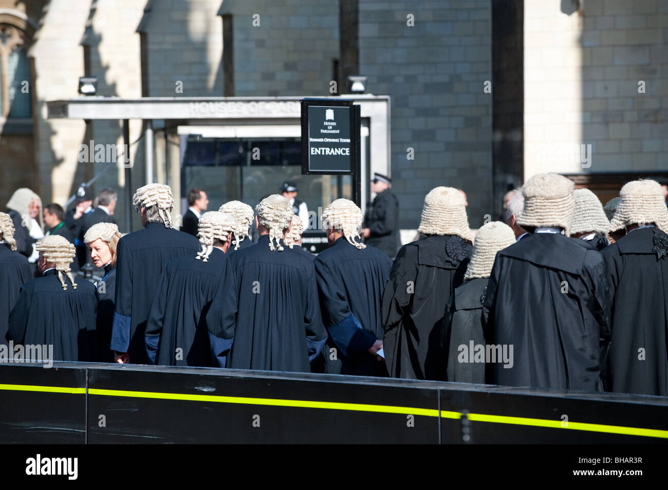 Completamente vestita di giudici e di QCs arrivano al Lord Cancelliere della prima colazione all'inizio dell'anno giudiziario a Londra Foto Stock