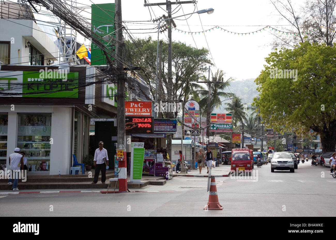 Strada di Patong, Phuket Thailandia Foto Stock