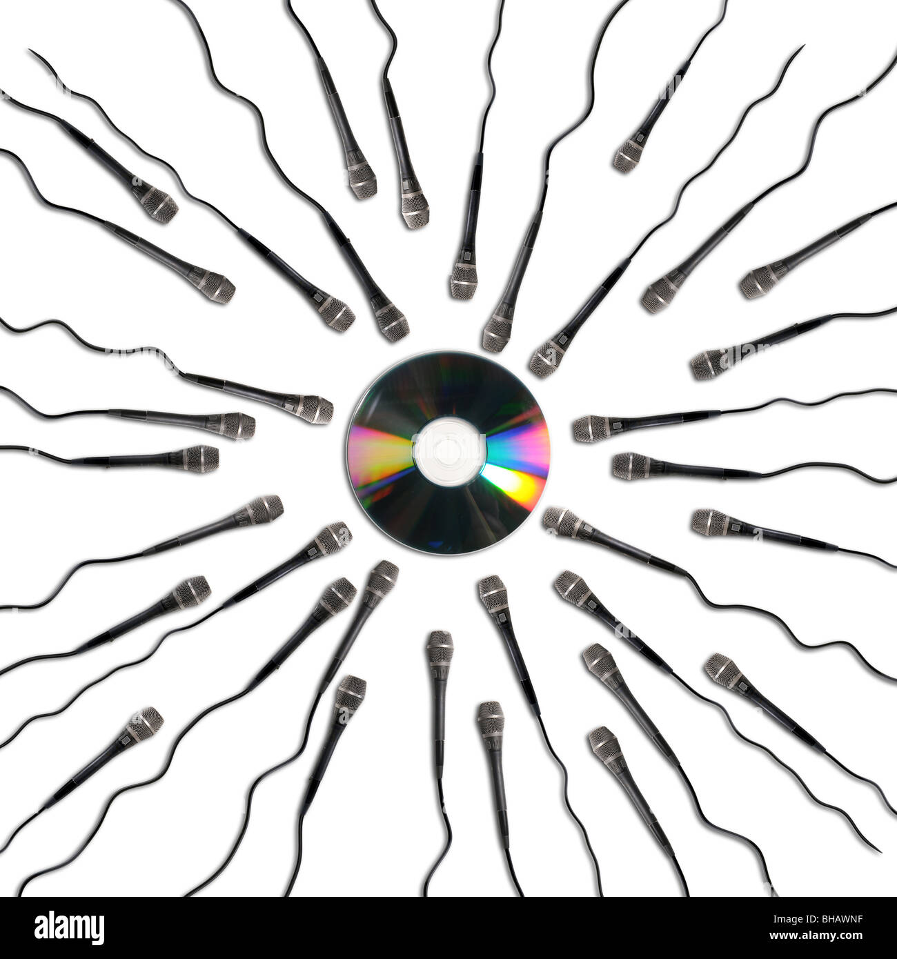 Microfoni con cordicelle spostando verso il digitale CD - Il concetto di rivoluzione digitale Foto Stock