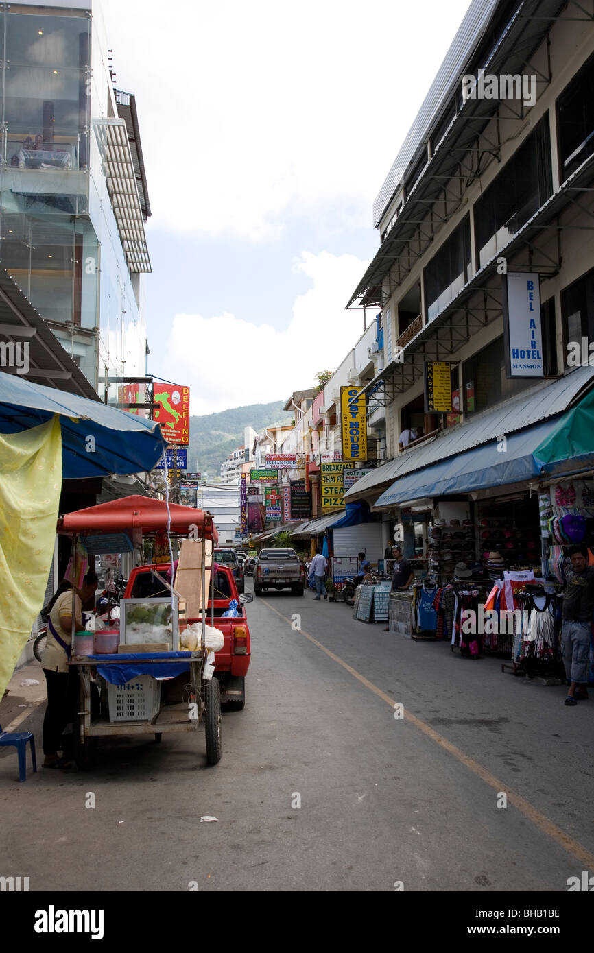 Strada di Patong, Phuket Thailandia Foto Stock