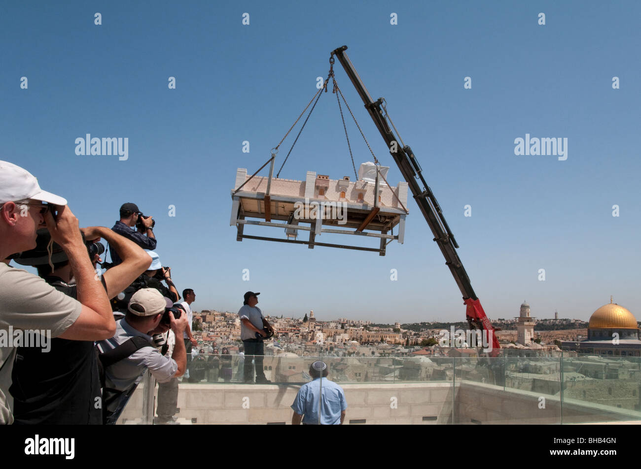 Israele. Gerusalemme la città vecchia. Parete occidentale. Aish Hatorah yeshiva. Inaugurazione di un modello del tempio ebraico il 5 agosto 09 Foto Stock