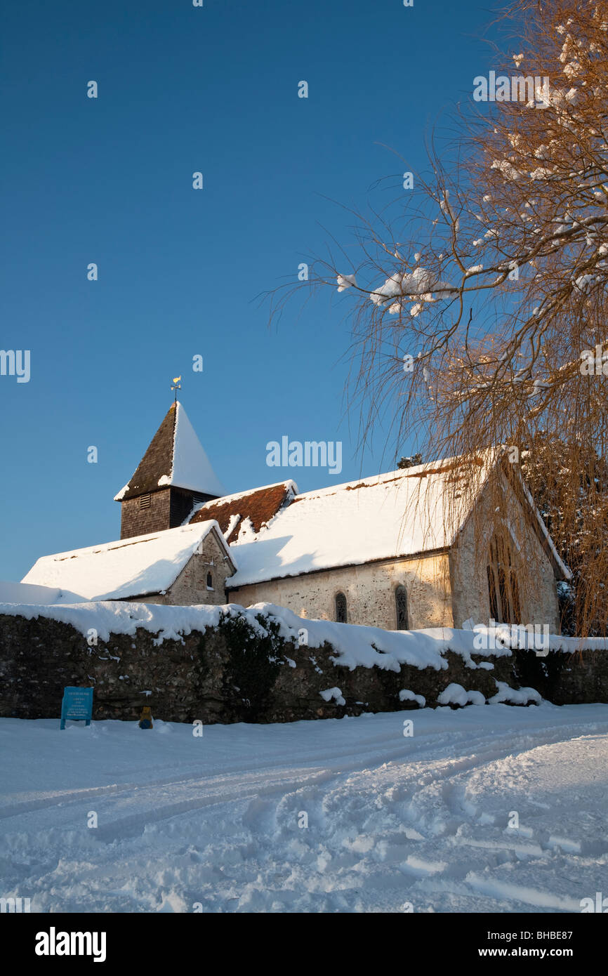 Santa Maria Vergine Chiesa nella neve, Silchester, Hampshire, Regno Unito Foto Stock