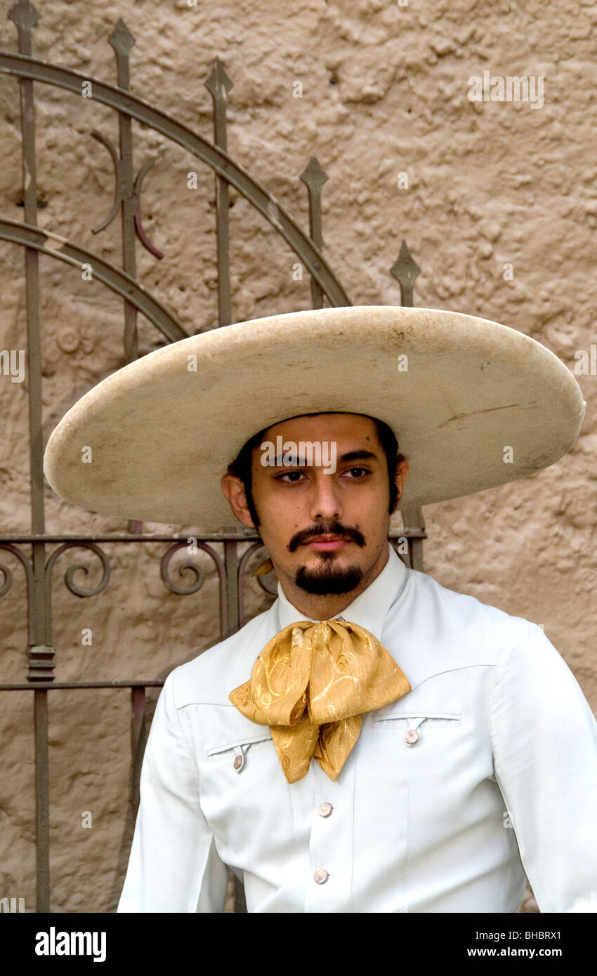 Mexico cowboy immagini e fotografie stock ad alta risoluzione - Alamy