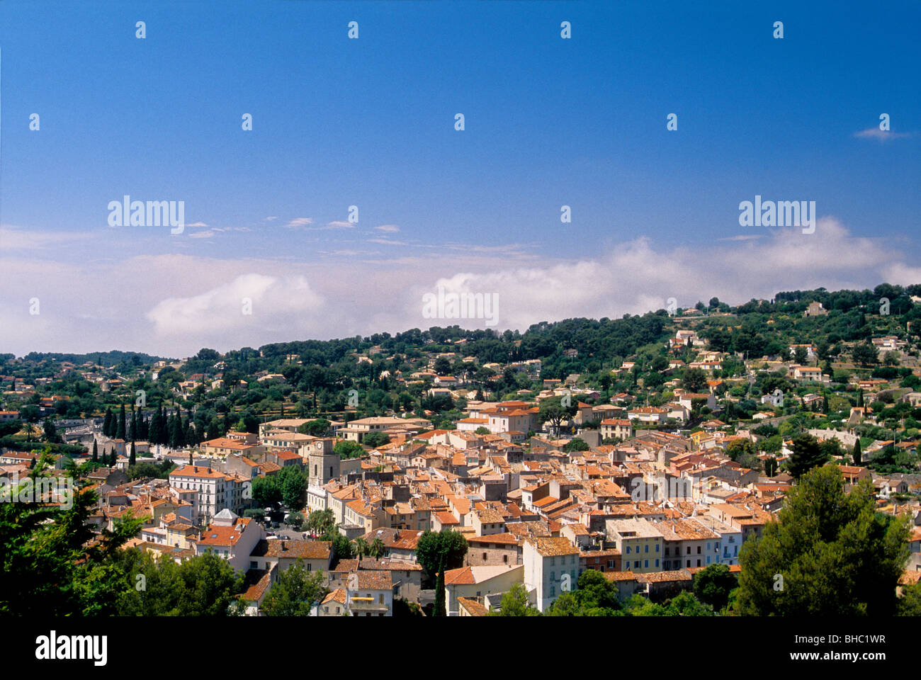 Città costiera del dipartimento del Var Foto Stock