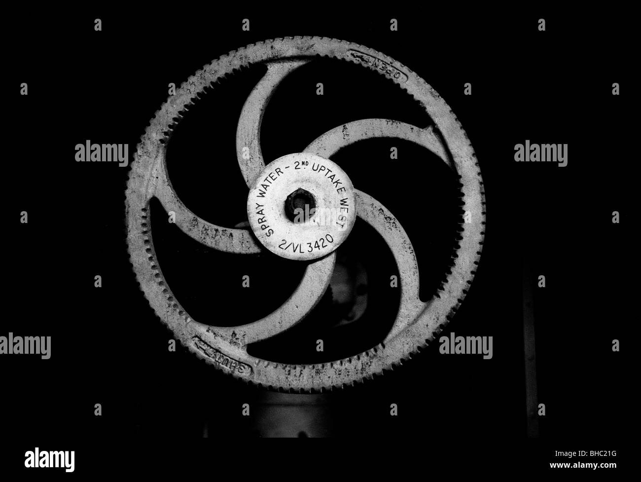 Bankside Power Station che mostra la massiccia Turbine Hall fotografato in alla fine degli anni novanta quando è stata l'annunzio che il Tate Mode Foto Stock