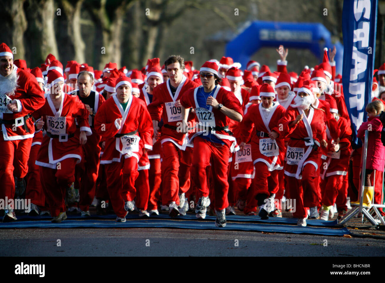 Santa eseguire nel Parco di Battersea, Battersea, Londra, Regno Unito Foto Stock