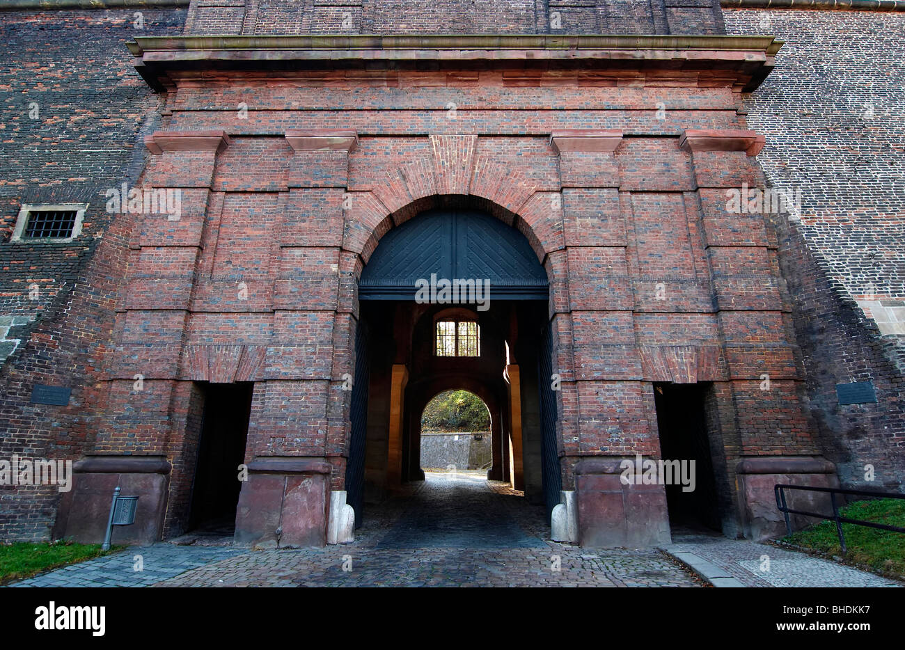 Mattone gate - parte del massiccio di fortificazioni del Vysehrad dal 1653, Praga, Repubblica Ceca Foto Stock