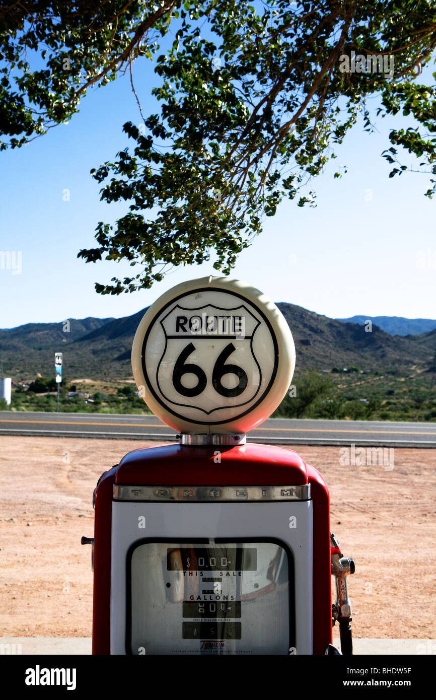 Pompa carburante, route 66, Arizona, Stati Uniti d'America Foto Stock