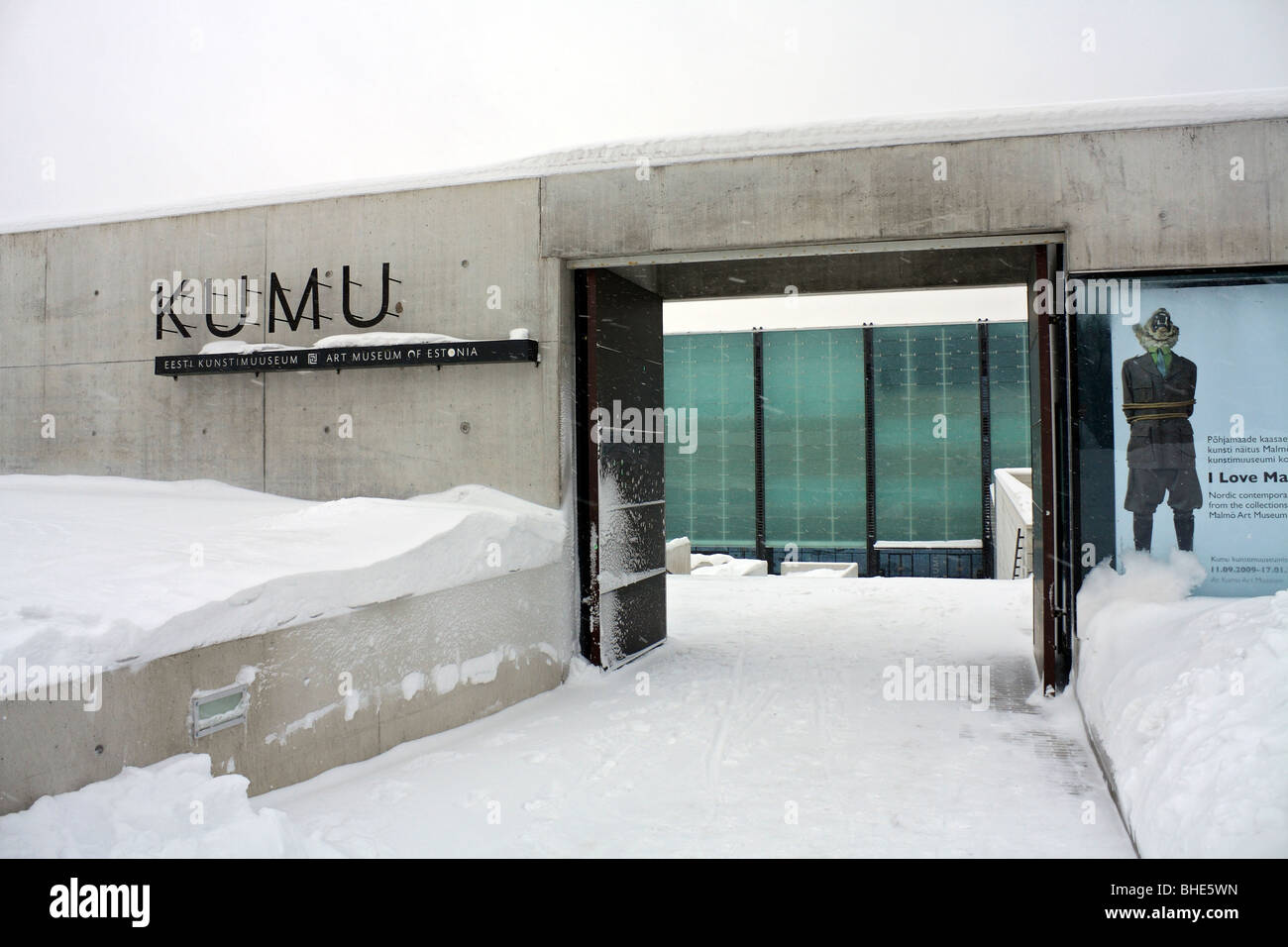 Kumu Art Museum di Kadrioru Park, il distretto di Kadriorg, Tallinn, Estonia. Foto Stock