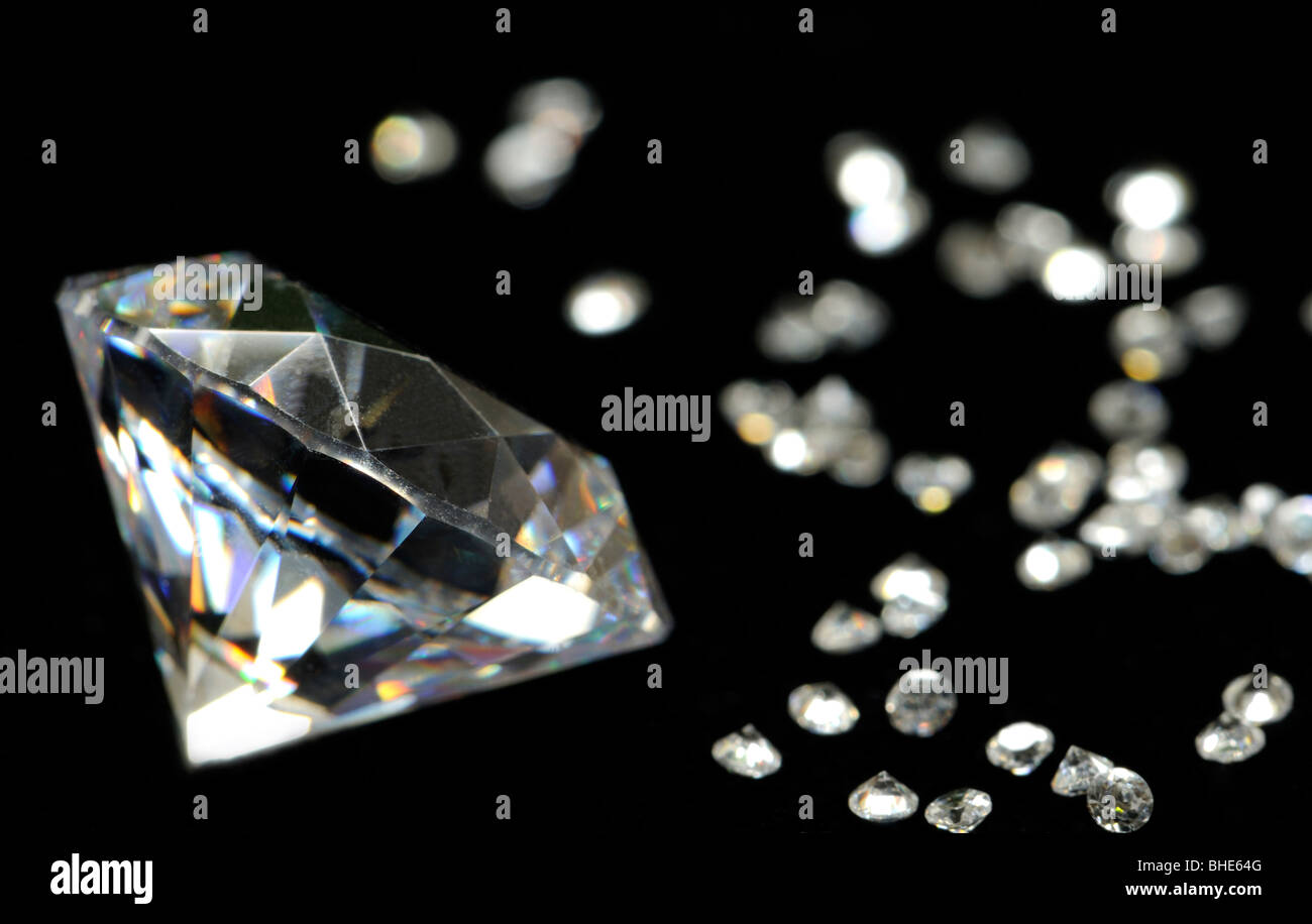 Diamanti (lab-creato Cubic Zirconia) Foto Stock