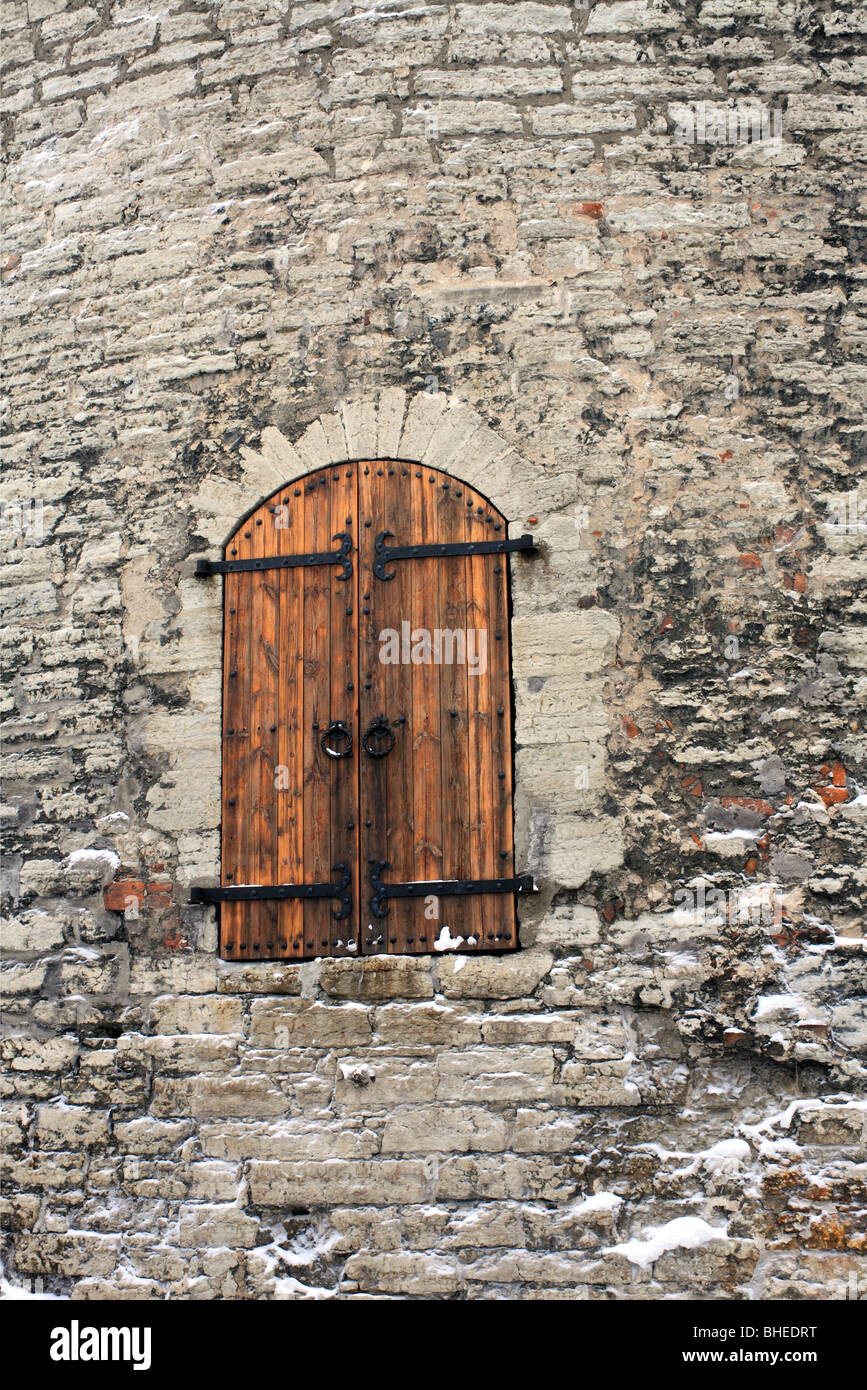 Kiek in de Kok Torretta cannone fanno parte delle difese medievali nella Toompea quartiere della città vecchia di Tallinn, Estonia. Foto Stock