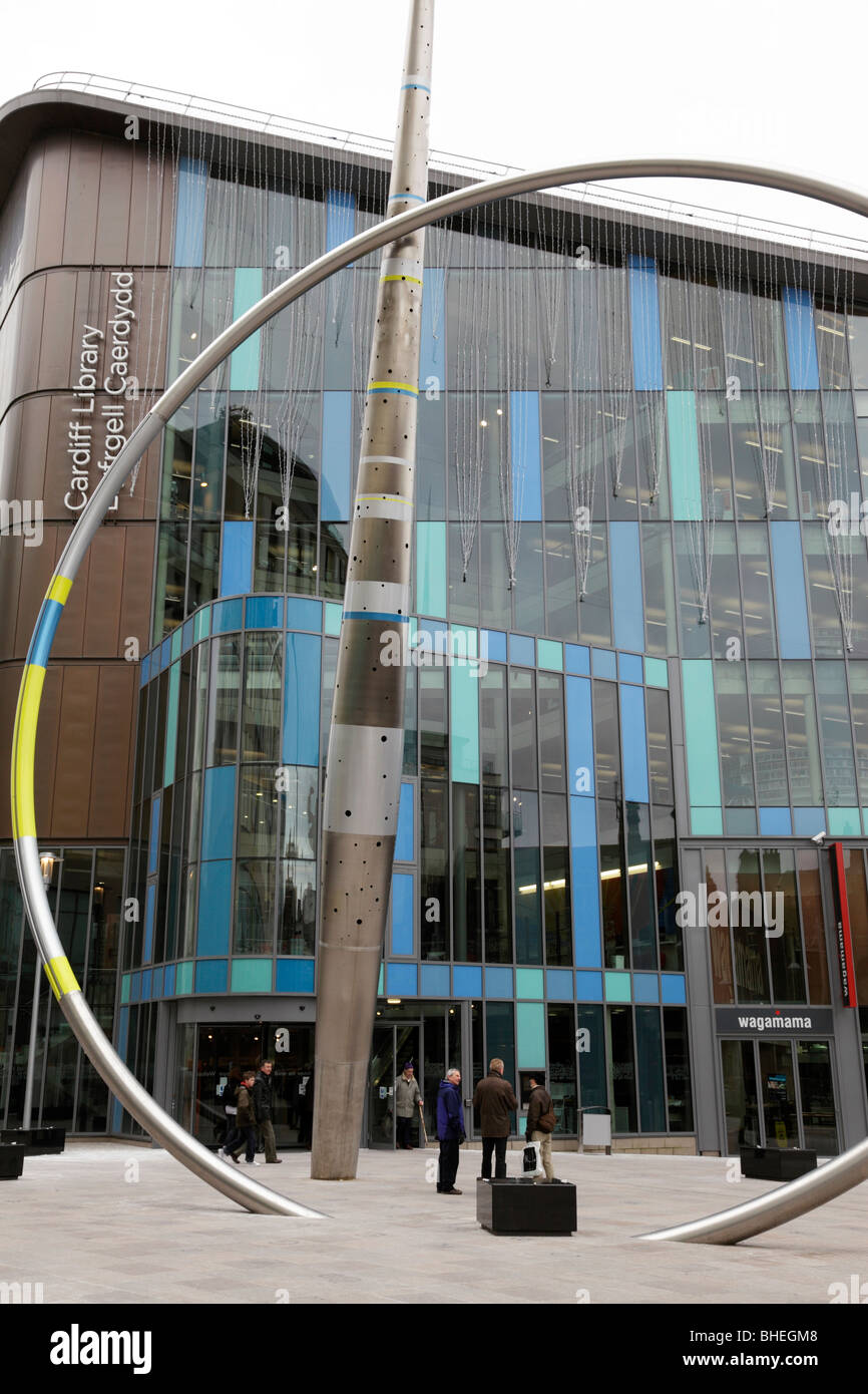 La facciata della biblioteca il hayes Cardiff Wales UK Foto Stock